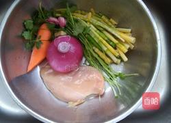 鸡丝拌春笋的做法图解1