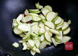 芝香椒油西葫芦的做法图解8