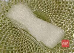 凉拌粉丝菠菜的做法图解2