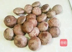 原汁原味卤香菇的做法图解1