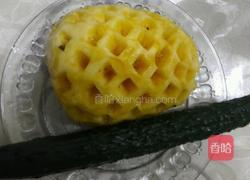 菠萝黄瓜汁的做法图解1