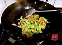 尖椒炒腊肉的做法图解6