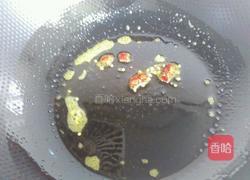 韭菜炒蚕豆的做法图解2