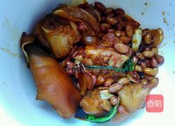 姜葱花生焖猪蹄的做法图解14