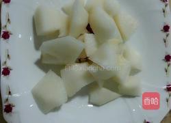 冰糖银耳炖雪梨的做法图解3