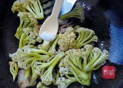 有机花菜炒肉的做法图解8