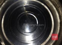 鸡蛋红糖水的做法图解1