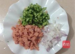 蛋黄炒米饭的做法图解2