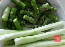 虾仁芦笋的做法图解1