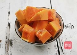 木瓜炖牛奶的做法图解2