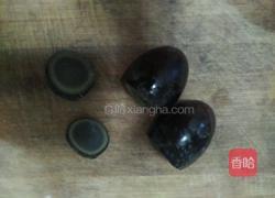 酸辣松花蛋的做法图解3