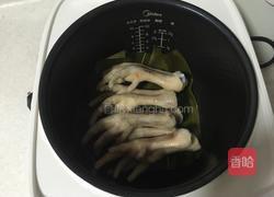 电饭煲卤鸡爪的做法图解4