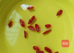 荷兰豆炒腊味的做法图解2