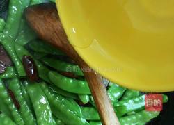 荷兰豆炒腊味的做法图解6