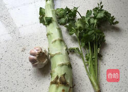 凉拌莴苣的做法图解1