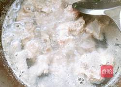 墨鱼排骨汤的做法图解4