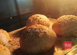 黑胡椒牛排汉堡的做法图解1