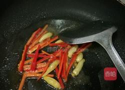 野山椒炒牛肉的做法图解3