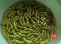 煮毛豆的做法图解1