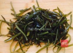 土豆拌海带丝的做法图解2