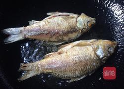 萝卜丝炖鲫鱼汤的做法图解6