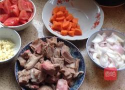 西红柿牛腩煲的做法图解1