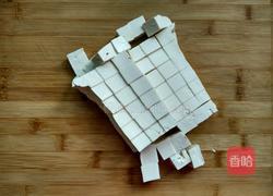 油渣烧豆腐的做法图解1