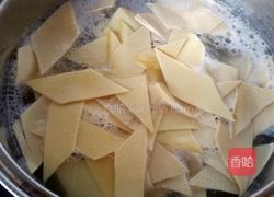 青椒炒豆腐皮的做法图解3