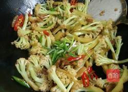 五花肉炒花菜的做法图解9