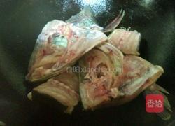 豆腐烧鲢鱼的做法图解4