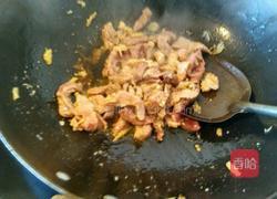 蒜苗炒肉的做法图解4