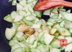 炝炒西葫芦的做法图解6