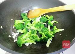 蒜蓉耗油西兰花的做法图解8