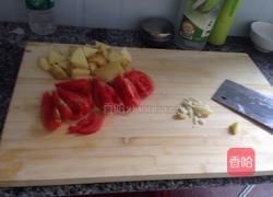 西红柿炖土豆的做法图解2