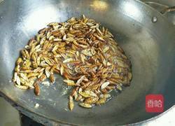 香辣开边蚕蛹的做法图解8