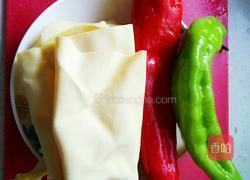 尖椒豆皮的做法图解1