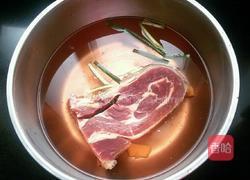 香辣牛排的做法图解1