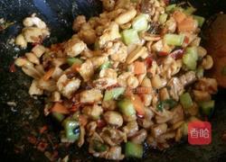 新宫爆鸡丁的做法图解11