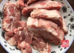 豆角炖排骨的做法图解1