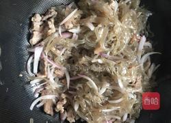 洋葱肉丝炒地瓜粉丝的做法图解5