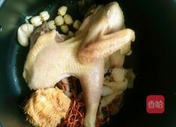 猴头菇虫草鸡汤的做法图解2