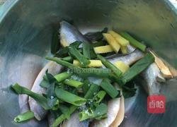 干炸小黄鱼的做法图解1
