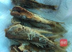 干炸小黄鱼的做法图解4