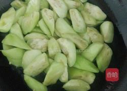 杭椒炒茄子的做法图解2