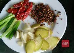 咸鱼茄子煲的做法图解3