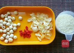 百合莲子粥的做法图解1