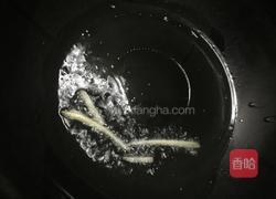 韭菜炒绿豆芽的做法图解5