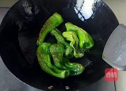 油焖虎皮尖椒的做法图解4