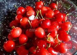 糖水樱桃的做法图解1