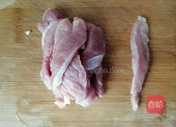 炸里脊肉的做法图解2